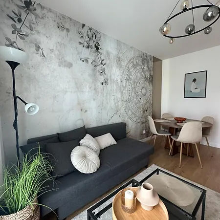 Apartament Kolorowe Balkony Czyzewskiego 3-3